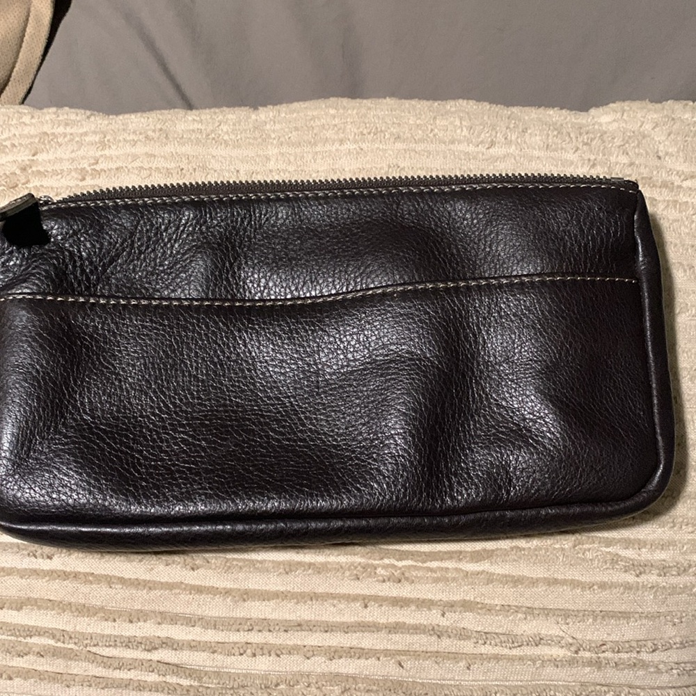Levenger Pebbled Brown Leather travel size bag - Picture 2 of 9